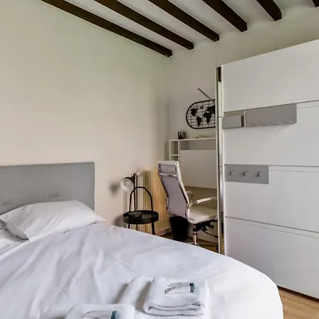 Superb In The Heart Of The Old - Welkeys Апартаменты