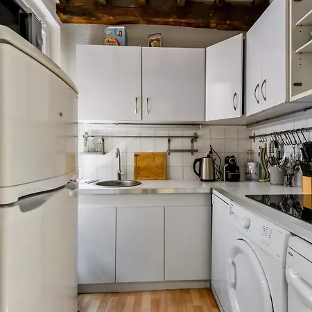 Superb In The Heart Of The Old - Welkeys Лилль